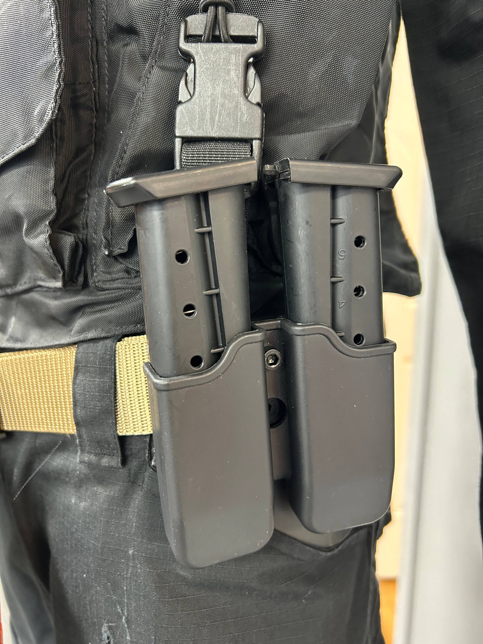 Double Magazine Pouch with Roto Paddle for Byrna 5 & 7 Round Magazines - NAKESTORES